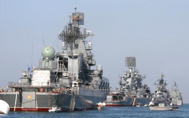 Янукович обеспечит модернизацию армии и флота