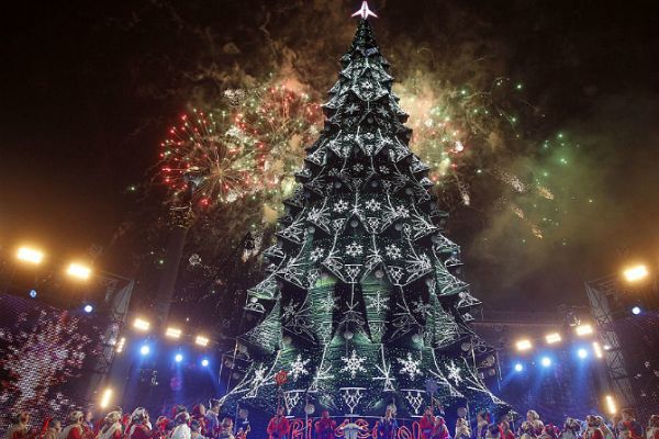 Киев начнет отмечать новогодние праздники с 14 декабря