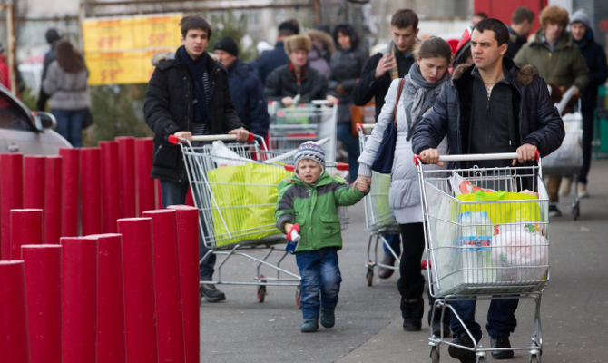 Потребительские настроения украинцев в октябре улучшились