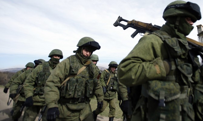 РФ сконцентрировала у границ Украины 60 тысяч военных, - Тенюх