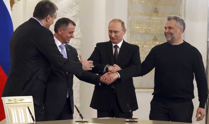 Путин подписал законы о вступлении Крыма и Севастополя в состав России