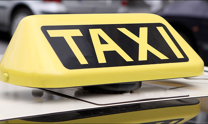Бельгийский суд запретил приложение Uber, предлагающее услуги такси