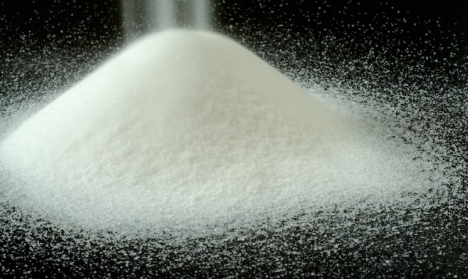 Правительство будет продавать сахар из Аграрного фонда