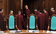Депутаты просят Конституционный суд рассказать сколько будет править новый президент