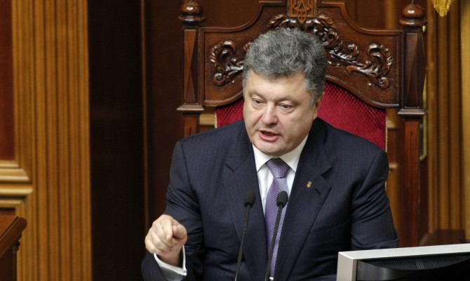 Порошенко представил свой мирный план на востоке Украины