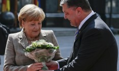 Меркель приехала в Украину