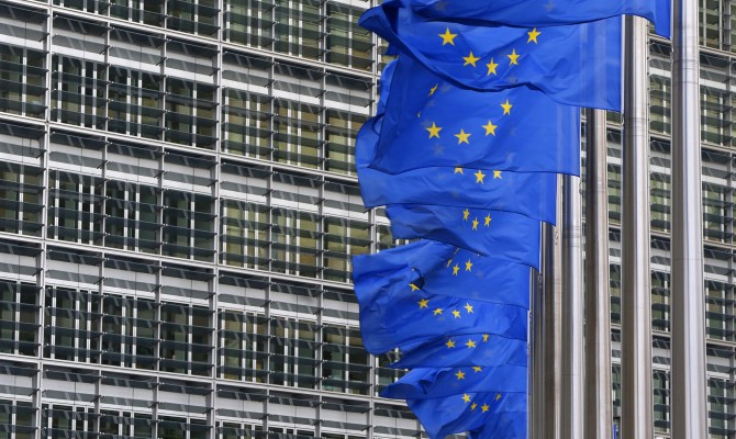 ЕС официально отложил торговую ассоциацию с Украиной