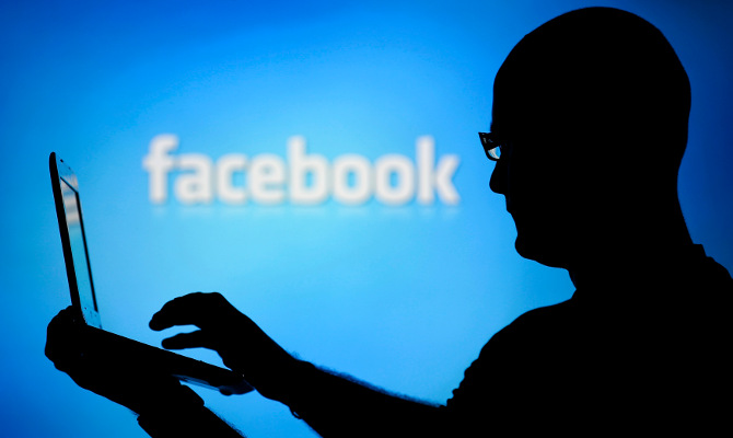 Facebook will convey users' personal data without their consent to advertising managers