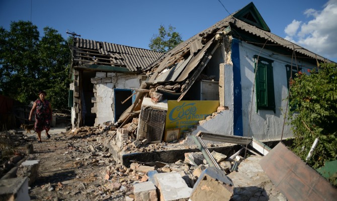 На Донбассе разрушены более 9,5 тыс. частных домов