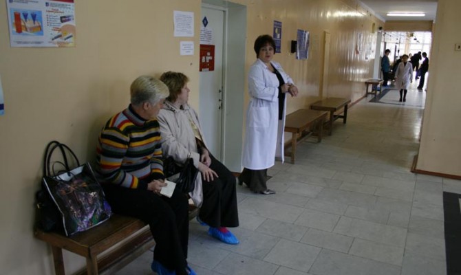 В Киеве перестанут лечить приезжих