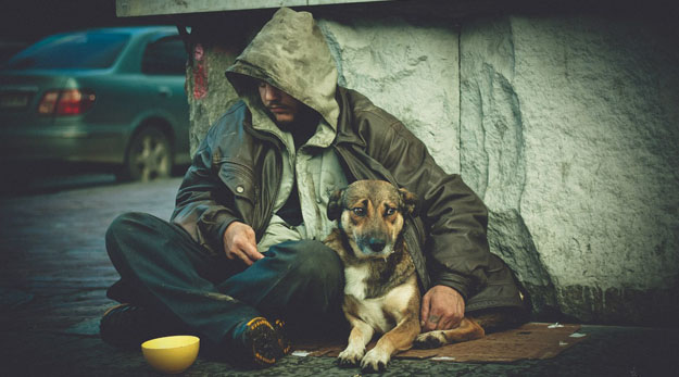 Бездомные смогут получать социальное жилье