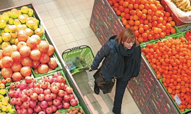 АМКУ: Киевские супермаркеты завысили цены на 20-30%