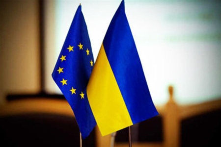 Россия хочет, чтобы ЗСТ между Украиной и ЕС отложили еще на год
