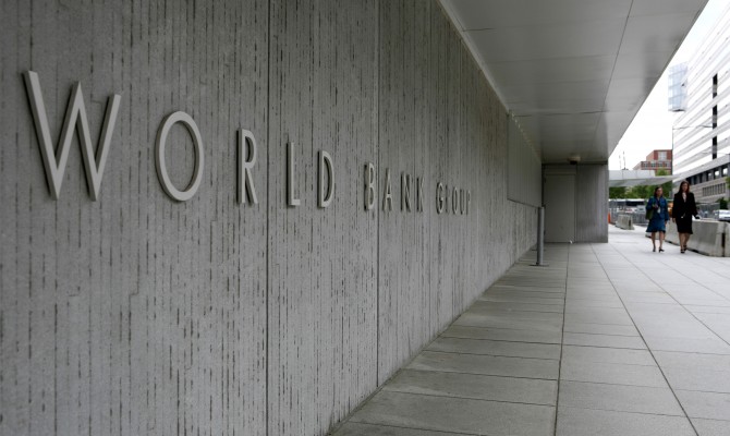 Всемирный банк прогнозирует падение экономики Украины в 2015 году на уровне 7,5%