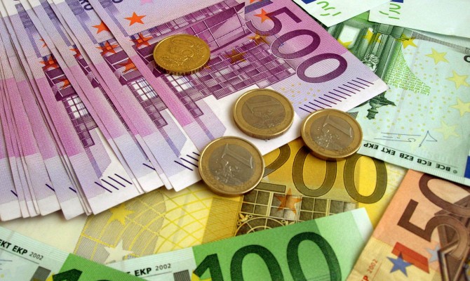 На фоне кризиса в Греции банки Европы потеряли €50 млрд за день
