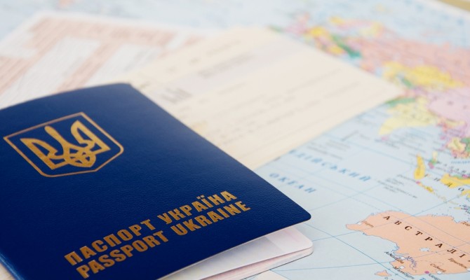 В Украине выдано уже более 500 тыс. биометрических загранпаспортов