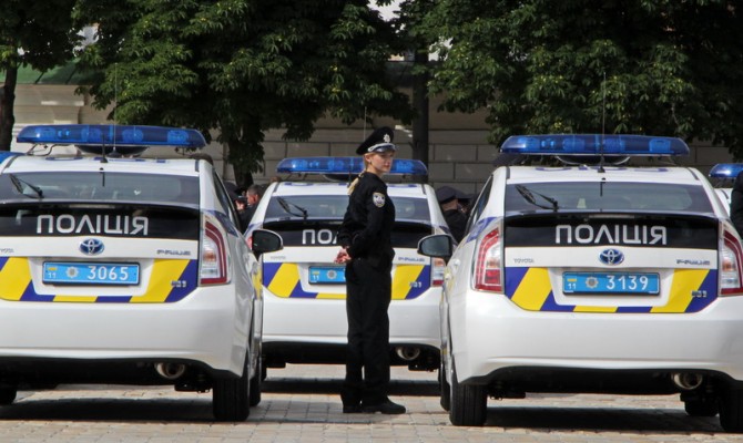 На трех украинских трассах появится Дорожная патрульная полиция