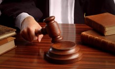 Столичный суд отменил статус нерезидентов для крымчан