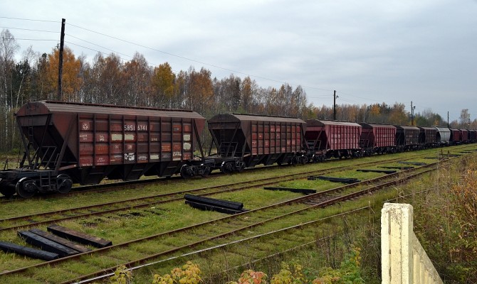 Товарные поезда также не пропускают в Крым