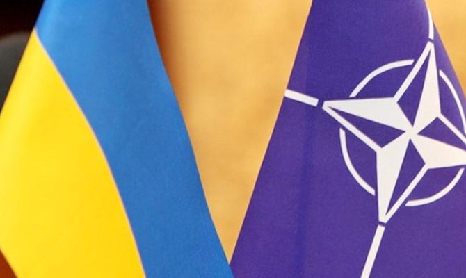 В НАТО приняли резолюцию относительно солидарности с Украиной