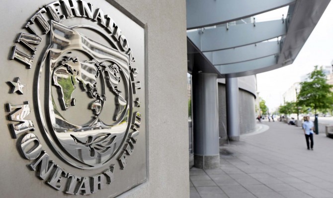 МВФ может приостановить программу финансирования Украины