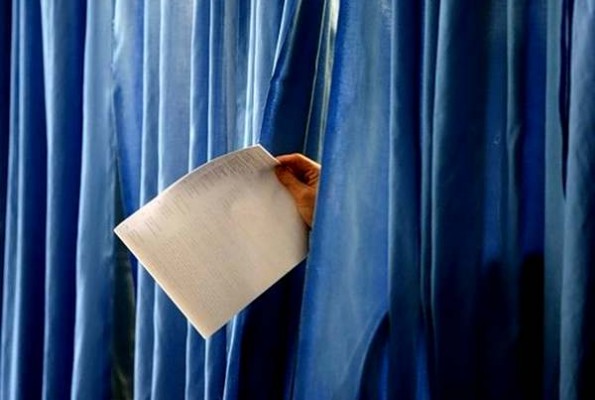 Кому выгодно затягивать подсчет голосов в Киеве