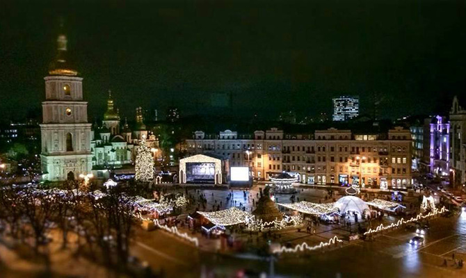 Киев продлил работу общественного транспорта в Новый год и Рождество