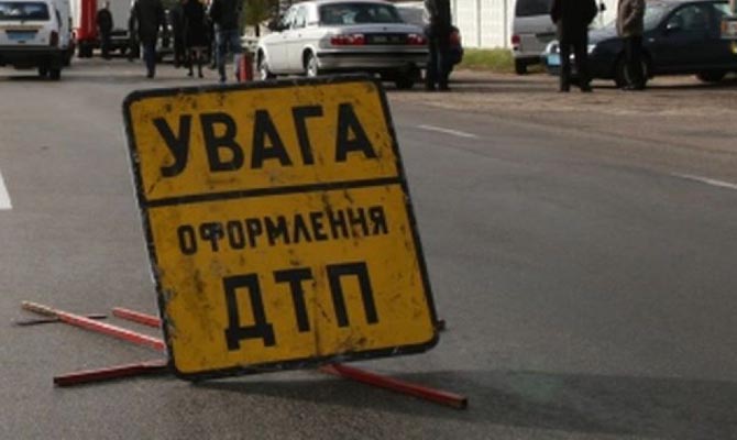 В столице в ДТП разбились гонщики Колесник и Долот