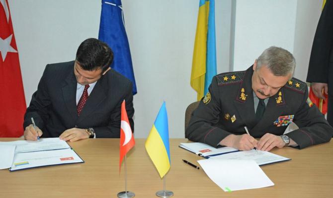 ВС Украины и Турции подписали план военного сотрудничества до 2020 года