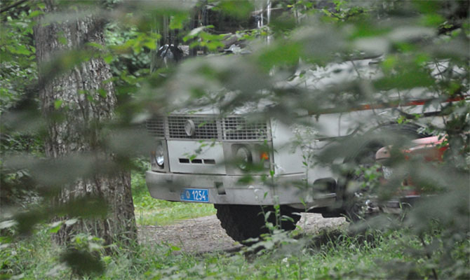 На Киевщине день рождения поселкового головы охранял автобус спецназа, - СМИ