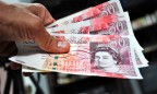 Английский фунт упал до рекордного минимума