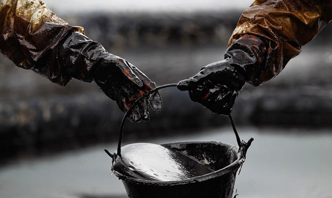 Нефть Brent торгуется ниже 46 долларов за баррель