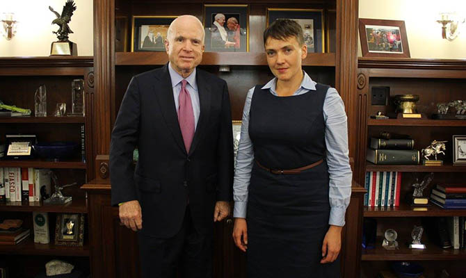Надежда Савченко в США заявила, что Порошенко «недорабатывает с реформами»