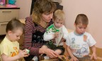 Порошенко подписал закон об институте наставников для детей-сирот