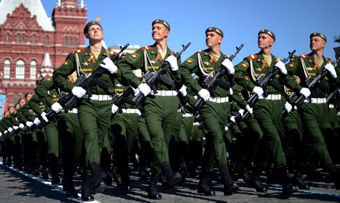 Россия урежет расходы на армию на 1 трлн рублей