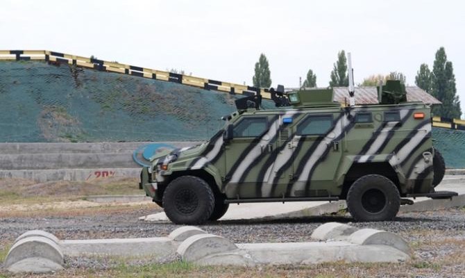 В Украине испытали первый беспилотный броневик КрАЗ