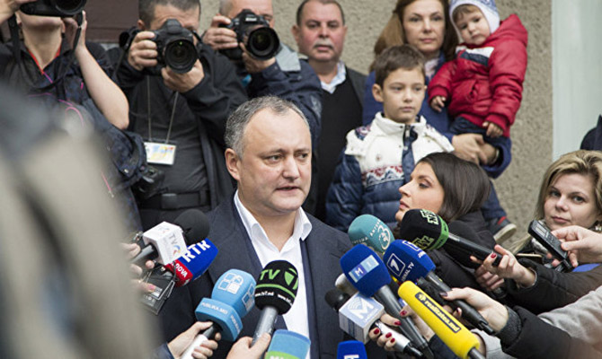 Центризбирком Молдовы подтвердил победу социалиста Додона