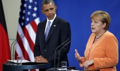 Обама обсудил с Меркель важность сохранения санкций против РФ