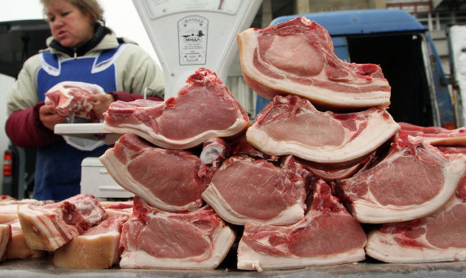 Беларусь ограничила импорт свинины из Хмельницкой области из-за АЧС