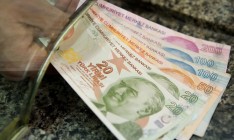 Турецкая лира завершает год рекордным падением к доллару