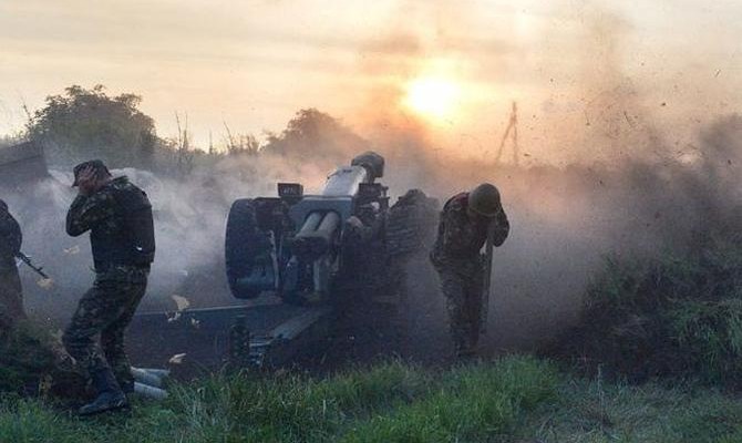 За сутки в зоне АТО один украинский военный погиб, четверо ранены, один травмирован