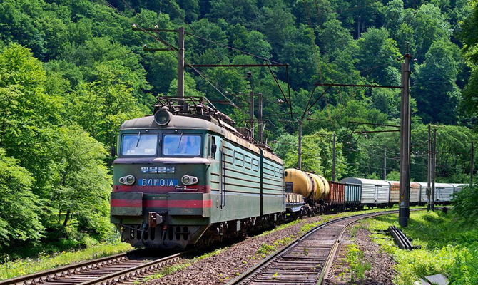 Мининфраструктуры готовит двухэтапное повышение ж/д тарифов