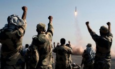 Иран проводит новые ракетные учения в ответ на санкции США