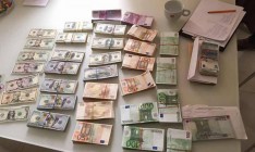 В квартире руководителя Броварской налоговой изъяли более $280 тыс. – Луценко