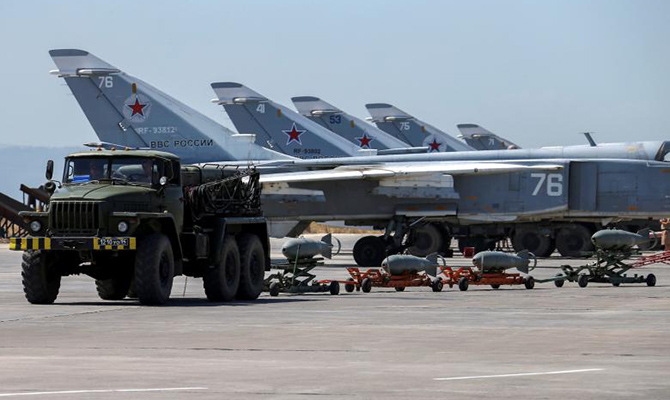 Военные расходы РФ превысили $69 млрд, несмотря на падение цен на нефть, - СМИ