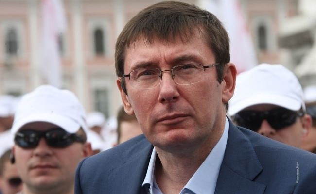 ГПУ передала в суд дело прокурора, вымогавшего у предпринимателя 400 тыс. грн, — Луценко