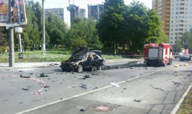 В Киеве взорвался автомобиль, есть жертвы