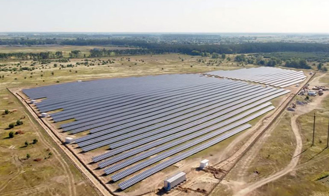 В Киевской области введена в эксплуатацию солнечная электростанция