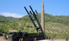Порошенко поручил расследовать информацию о якобы поставках Украиной ракетных двигателей в КНДР