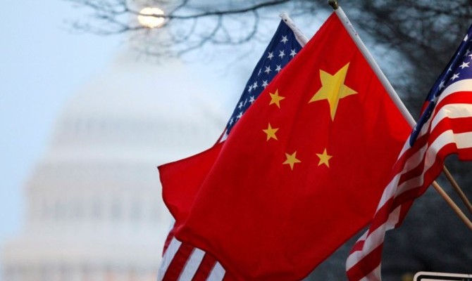 Главный советник Трампа заявил об экономической войне между США и Китаем